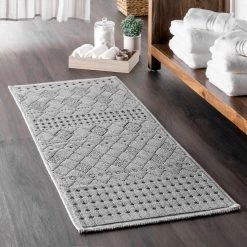 NuLOOM Maverick Textured Moroccan Bath Mat Small
