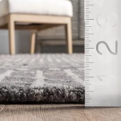 NuLOOM Maggie Hand Tufted Wool Polka Dot Stripe Area Rug