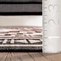 NuLOOM Leighton Machine Washable Southwestern Medallion Area Rug