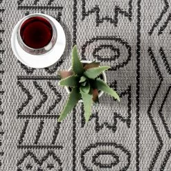 NuLOOM Indoor/Outdoor Jamie Area Rug 25 NuLOOM Indoor/Outdoor Jamie Area Rug