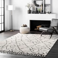 NuLOOM Nieves Moroccan Diamond Tassel Area Rug