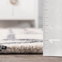 NuLOOM Hand Tufted Syreeta Trellis Contemporary