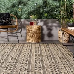 NuLOOM New Arrivals Devon Geometric Stiped Indoor/Outdoor Area Rug