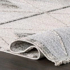 NuLOOM New Arrivals Lavera Geometric Elevated Diamonds Area Rug
