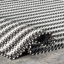 NuLOOM Kennedy Braided Stripes Indoor/Outdoor Area Rug