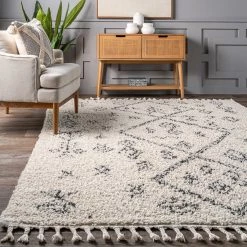 NuLOOM Kayla Moroccan Abstract Tassel Rug