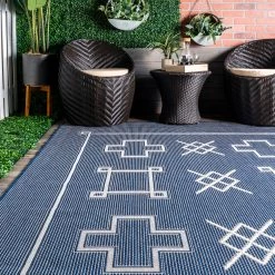 NuLOOM Hillary Geometric Tribal Indoor/Outdoor Area Rug