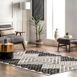 NuLOOM Patty Modern Diamonds Area Rug