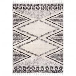 NuLOOM New Arrivals Cassia Moroccan Diamond Shaggy Tassel Area Rug
