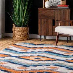 NuLOOM Hand Hooked Tribal Rhona