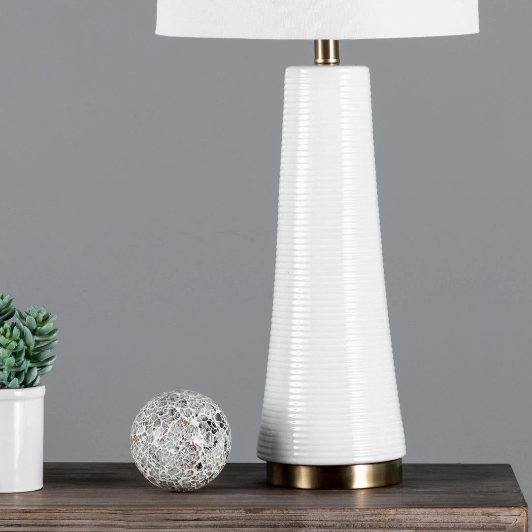 NuLOOM New Arrivals Fayette 30" Ceramic Table Lamp 7 NuLOOM New Arrivals Fayette 30" Ceramic Table Lamp