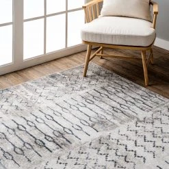 NuLOOM Isla Modern Motif Area Rug New Arrivals