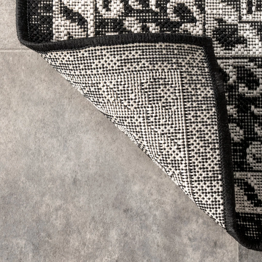 NuLOOM Fiona Medallion Indoor/Outdoor Area Rug 26 NuLOOM Fiona Medallion Indoor/Outdoor Area Rug