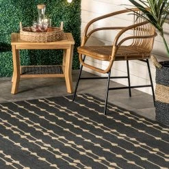 NuLOOM Kiernan Vertical Teardrop Stripe Indoor/Outdoor Area Rug 35 NuLOOM Kiernan Vertical Teardrop Stripe Indoor/Outdoor Area Rug