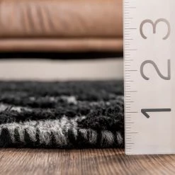 NuLOOM Hand Loomed Trellis Tassel Jinny Area Rug