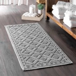 NuLOOM Small Colton Textured Geometric Trellis Bath Mat
