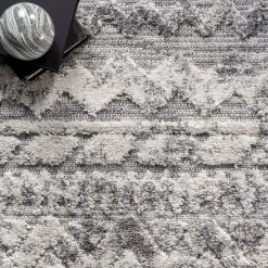 NuLOOM Essie Textured Tribal Aztec Tassel Area Rug New Arrivals