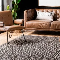 NuLOOM New Arrivals Dasha Geometric Jute Tassel Area Rug