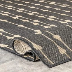 NuLOOM Kiernan Vertical Teardrop Stripe Indoor/Outdoor Area Rug 25 NuLOOM Kiernan Vertical Teardrop Stripe Indoor/Outdoor Area Rug