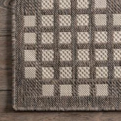 NuLOOM Gigi Striped Border Indoor/Outdoor Area Rug