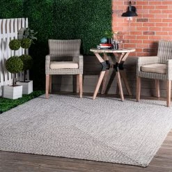 NuLOOM Wynn Braided Indoor/Outdoor Area Rug