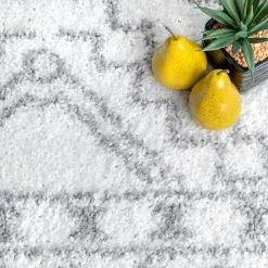 NuLOOM Vasiliki Moroccan Tribal Tassel Area Rug