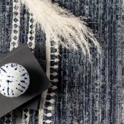 NuLOOM Fatimah Modern Striped Area Rug