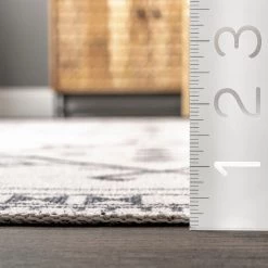 NuLOOM Persian Charm Washable Area Rug