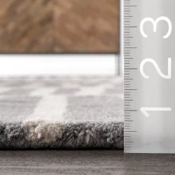 NuLOOM Contemporary Hand Tufted Lemuel Area Rug