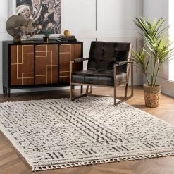 NuLOOM Sophie Moroccan Demarche Tassel Rug