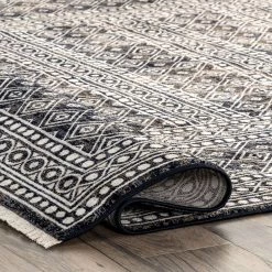 NuLOOM Natalie Aztec Geometric Fringe Area Rug New Arrivals