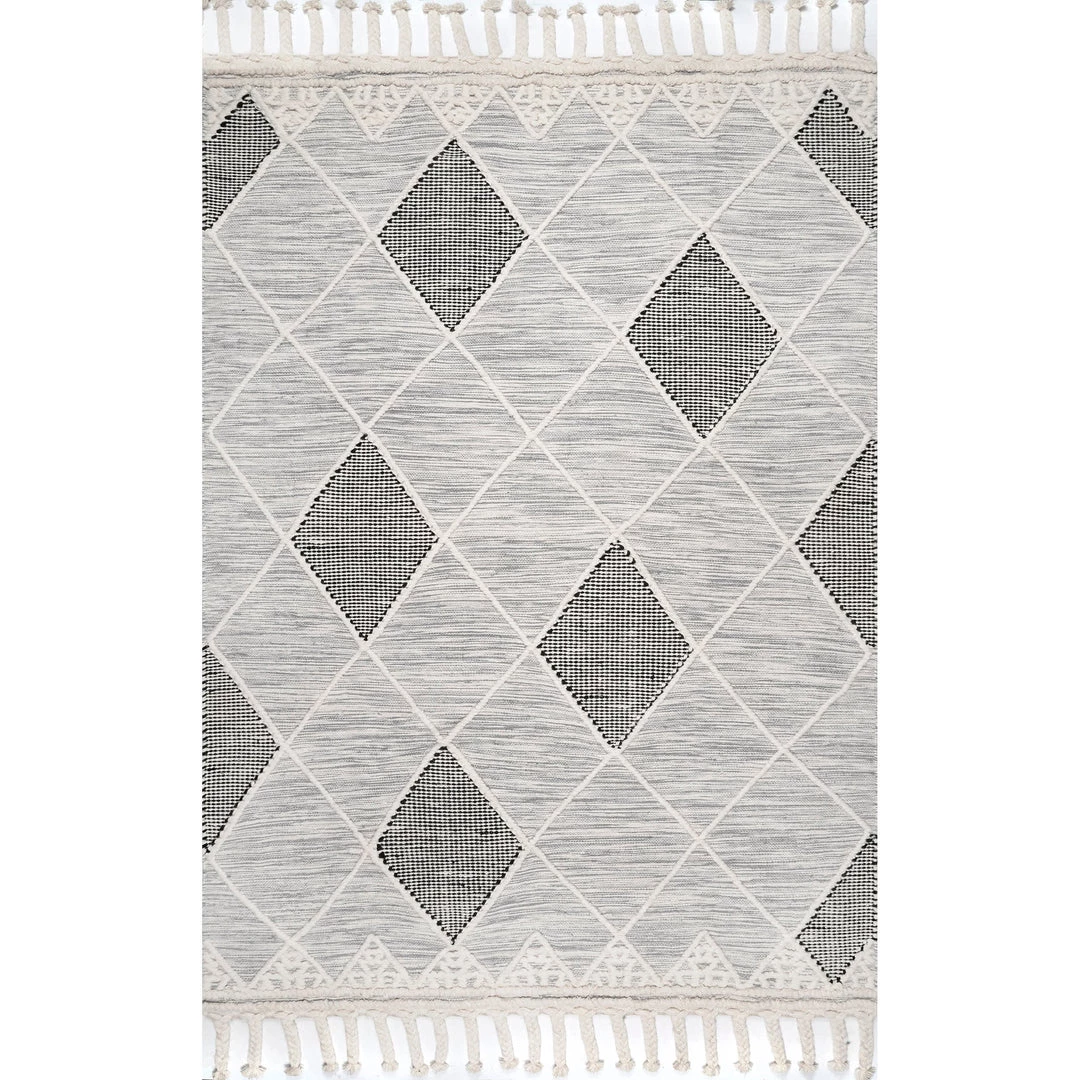 NuLOOM Becca Diamond Trellis Tassel Wool Area Rug 1 NuLOOM Becca Diamond Trellis Tassel Wool Area Rug