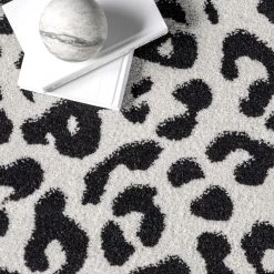 NuLOOM Leopard Print Area Rug Traditional