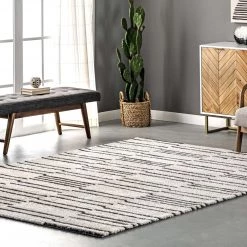 NuLOOM Liz Textured Soft Shaggy Stripes Area Rug