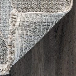 NuLOOM New Arrivals Lavera Geometric Elevated Diamonds Area Rug