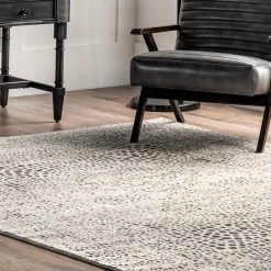 NuLOOM New Arrivals Leila Abstract Modern Medallion Area Rug