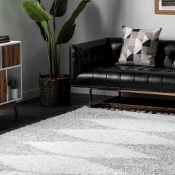 NuLOOM Best Sellers Bria Moroccan Diamond Tassel Area Rug