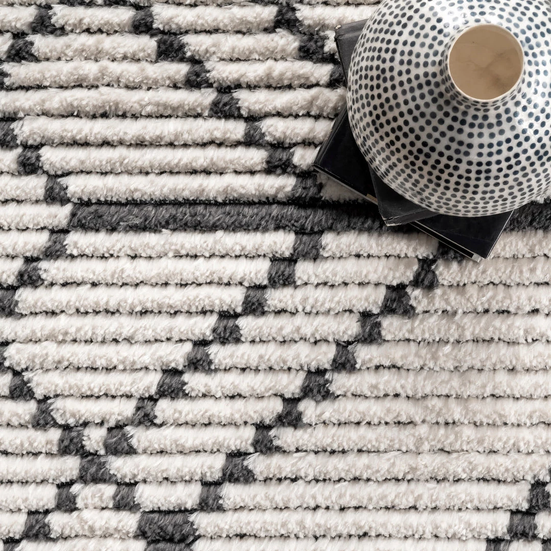 NuLOOM New Arrivals Carlina Modern Geometric Soft Shag Fringe Area Rug 6 NuLOOM New Arrivals Carlina Modern Geometric Soft Shag Fringe Area Rug