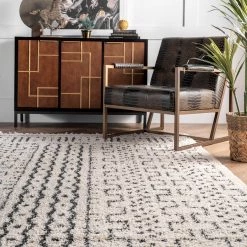 NuLOOM Sophie Moroccan Demarche Tassel Rug