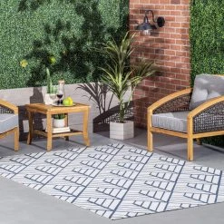 NuLOOM New Arrivals Tiffany Contemporary Diamond Indoor/Outdoor Area Rug