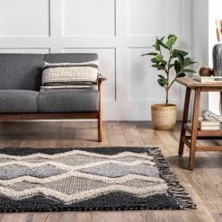 NuLOOM Denise Hand Woven Cotton High Low Shaggy Tassel Area Rug New Arrivals