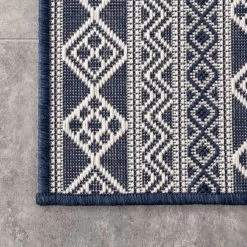 NuLOOM New Arrivals Devon Geometric Stiped Indoor/Outdoor Area Rug