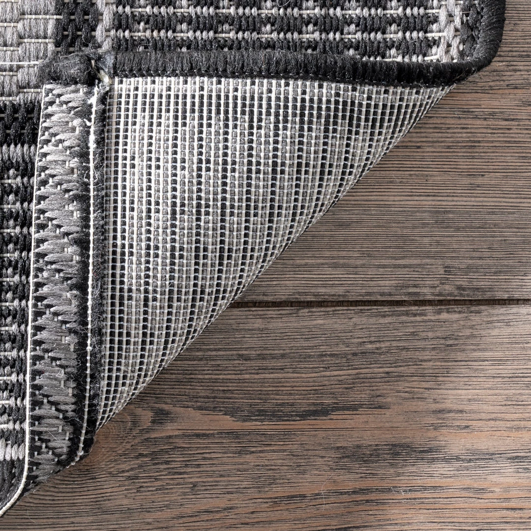 NuLOOM Gris Border Indoor/Outdoor Area Rug 7 NuLOOM Gris Border Indoor/Outdoor Area Rug