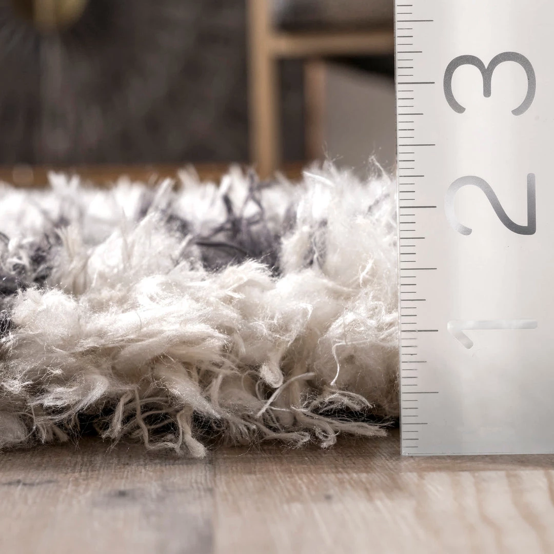 NuLOOM Amabella Abstract Cozy Soft & Fluffy Shag Area Rug 3 NuLOOM Amabella Abstract Cozy Soft & Fluffy Shag Area Rug