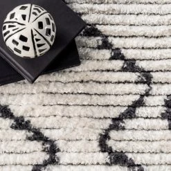 NuLOOM New Arrivals Mari Moroccan Soft Shag Fringe Area Rug