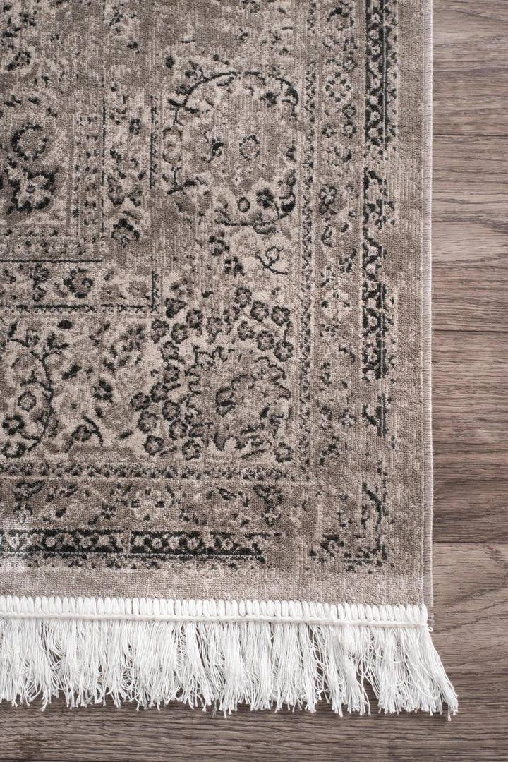 NuLOOM New Arrivals Vintage Medallion Cantrell Fringe Area Rug 8 NuLOOM New Arrivals Vintage Medallion Cantrell Fringe Area Rug