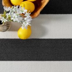 NuLOOM Christa Striped Indoor/Outdoor Area Rug