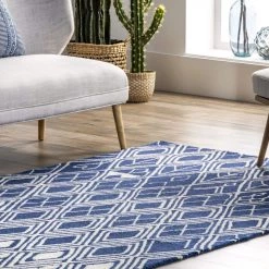 NuLOOM Della Hand Tufted Wool Moroccan Diamonds Area Rug