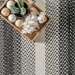 NuLOOM Kaila Ombre Bordered Indoor/Outdoor Area Rug New Arrivals