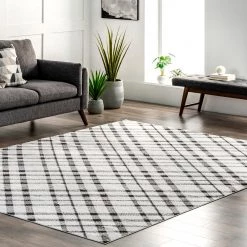NuLOOM Linda Plaid Washable Area Rug